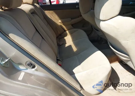 2004 Honda Accord 2.4 Ex from USA, damaged, VIN 1HGCM56664A160153